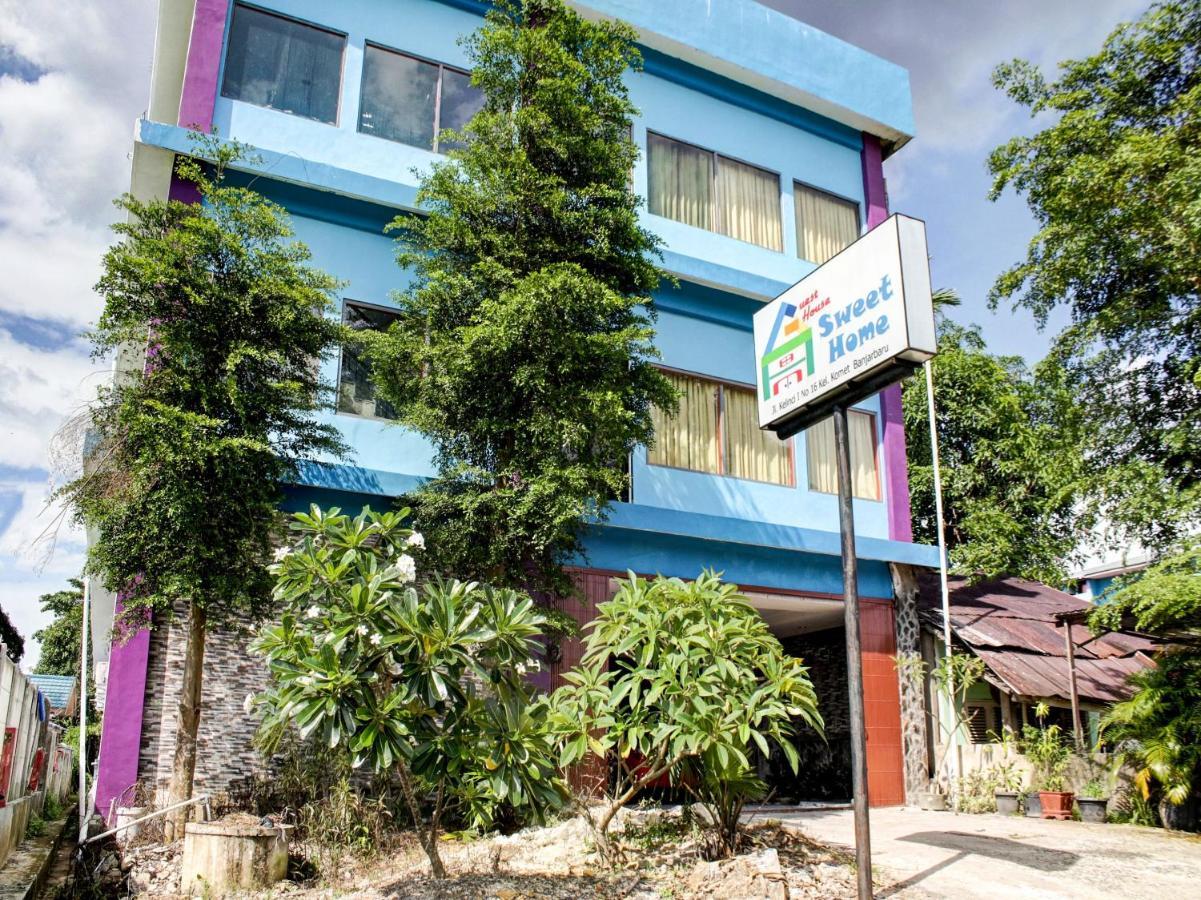 Super Oyo 3903 Sweethome Syariah Guesthouse Martapura  Экстерьер фото