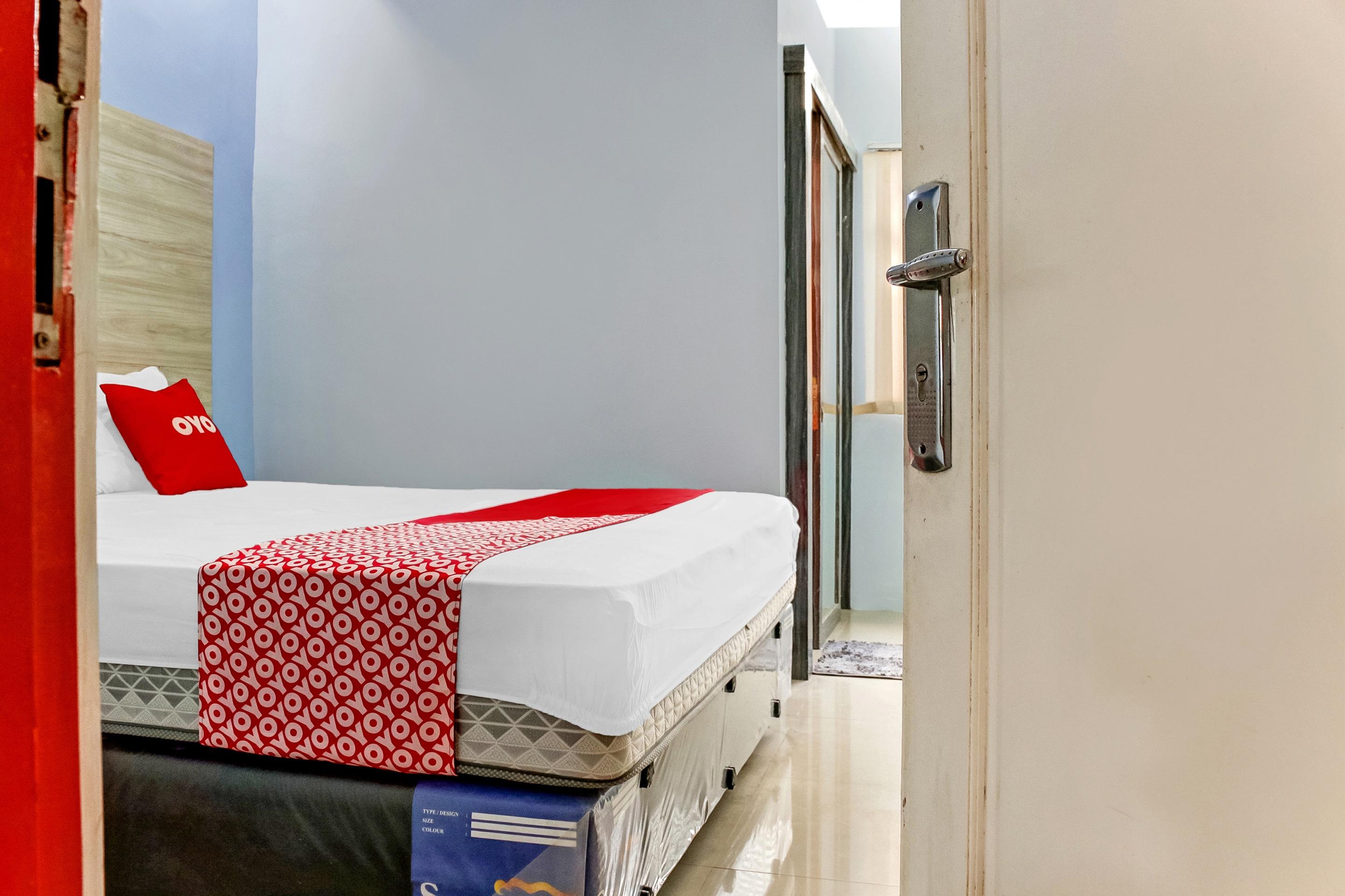 Super Oyo 3903 Sweethome Syariah Guesthouse Martapura  Экстерьер фото